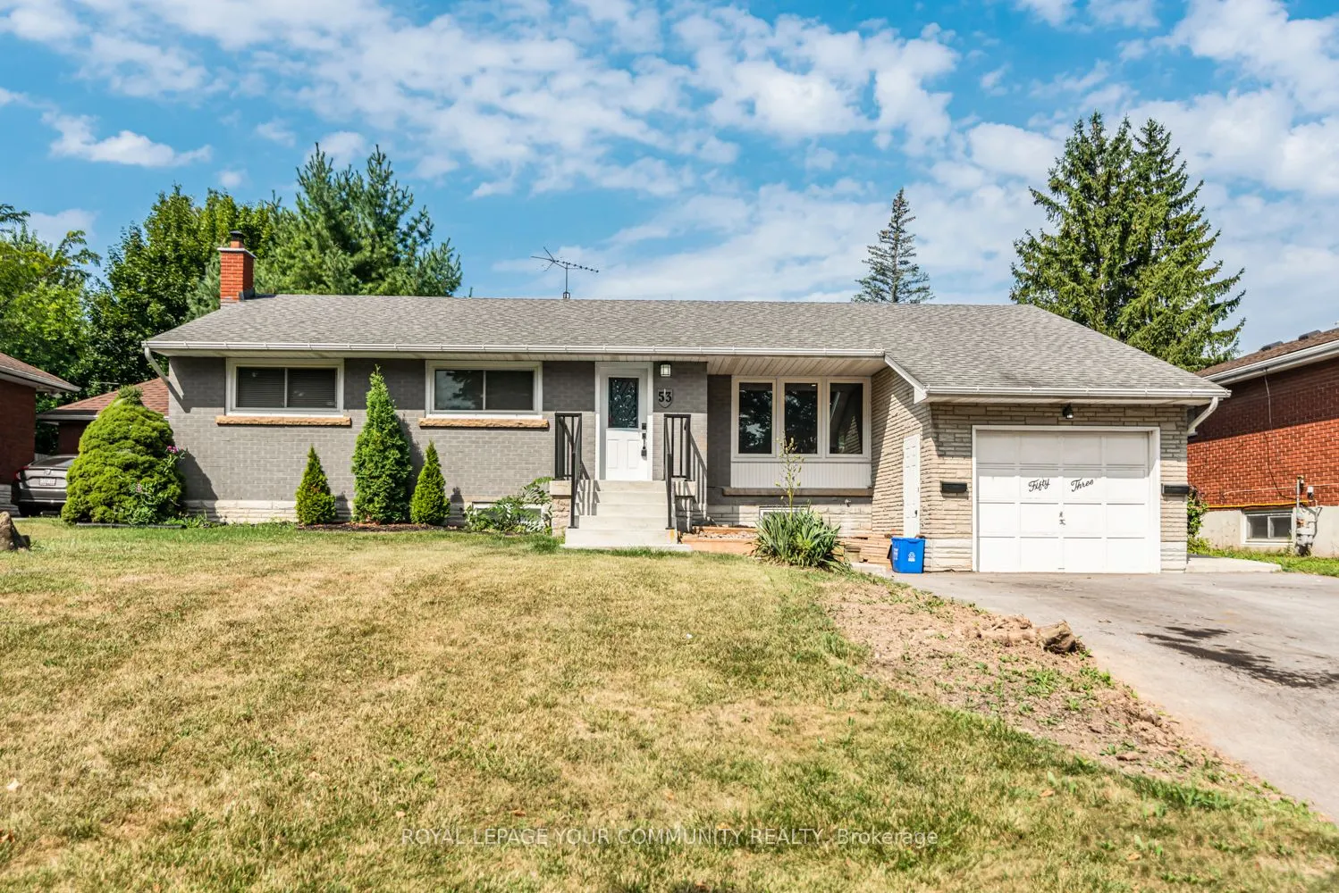 53 Diffin Drive, #Main Floor