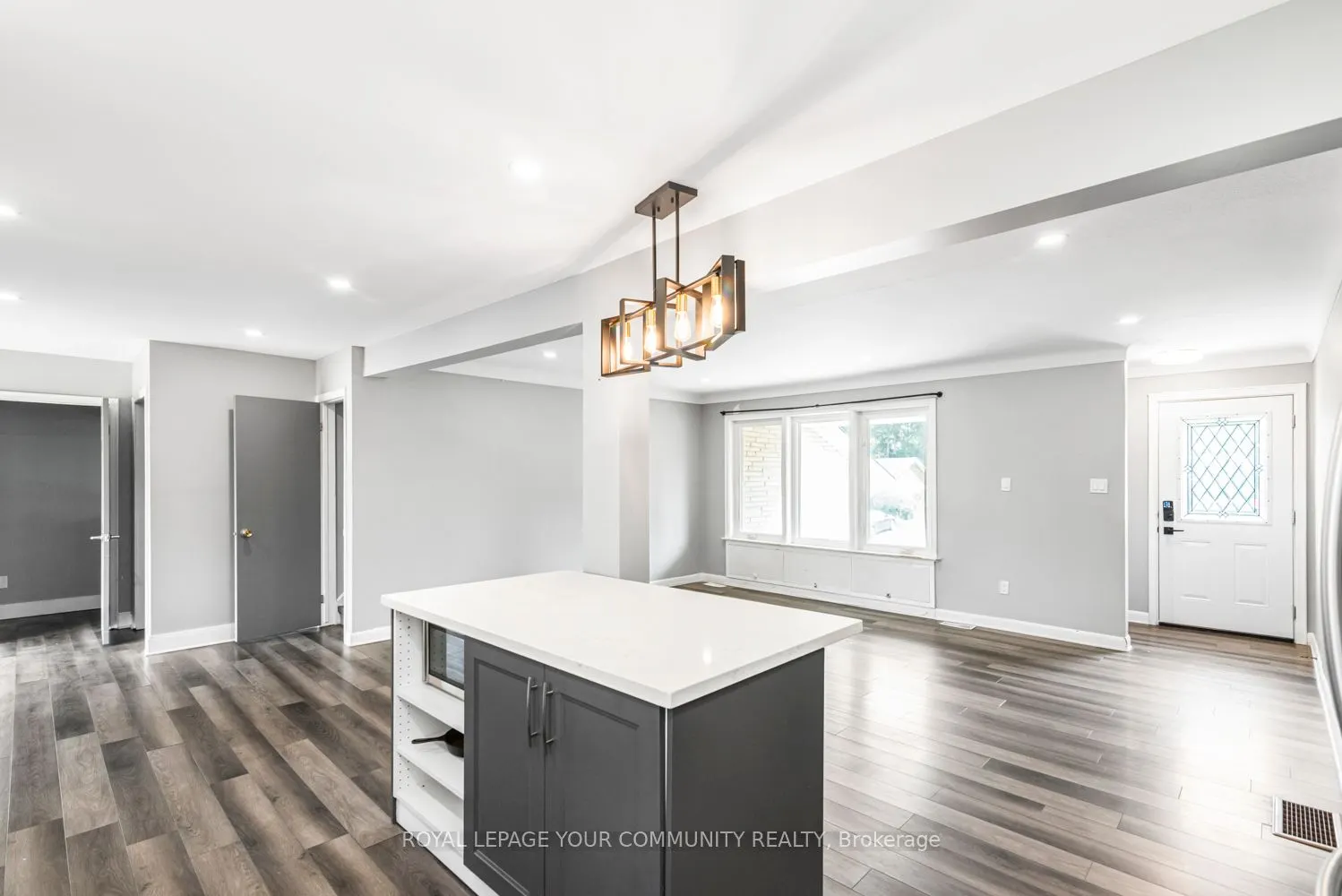53 Diffin Drive, #Main Floor