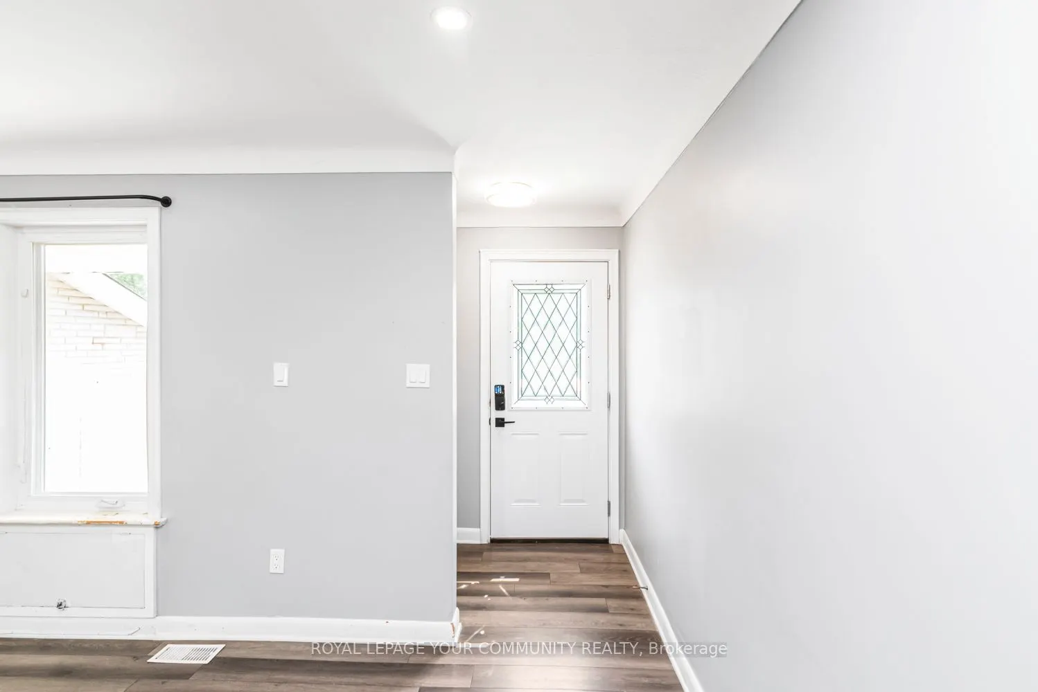 53 Diffin Drive, #Main Floor