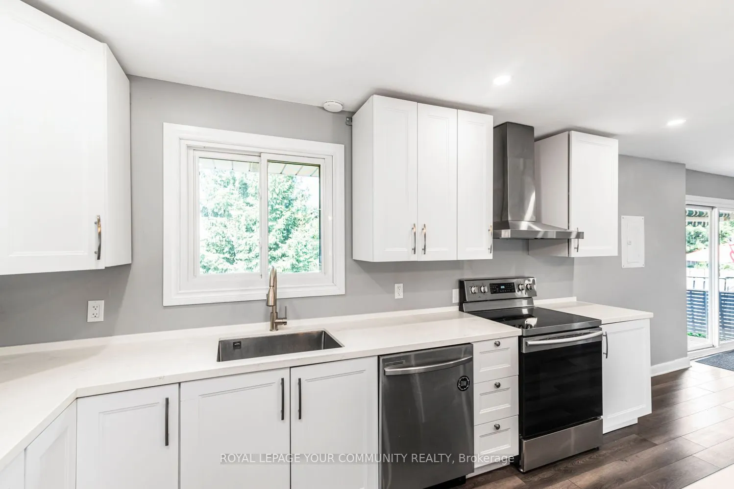 53 Diffin Drive, #Main Floor