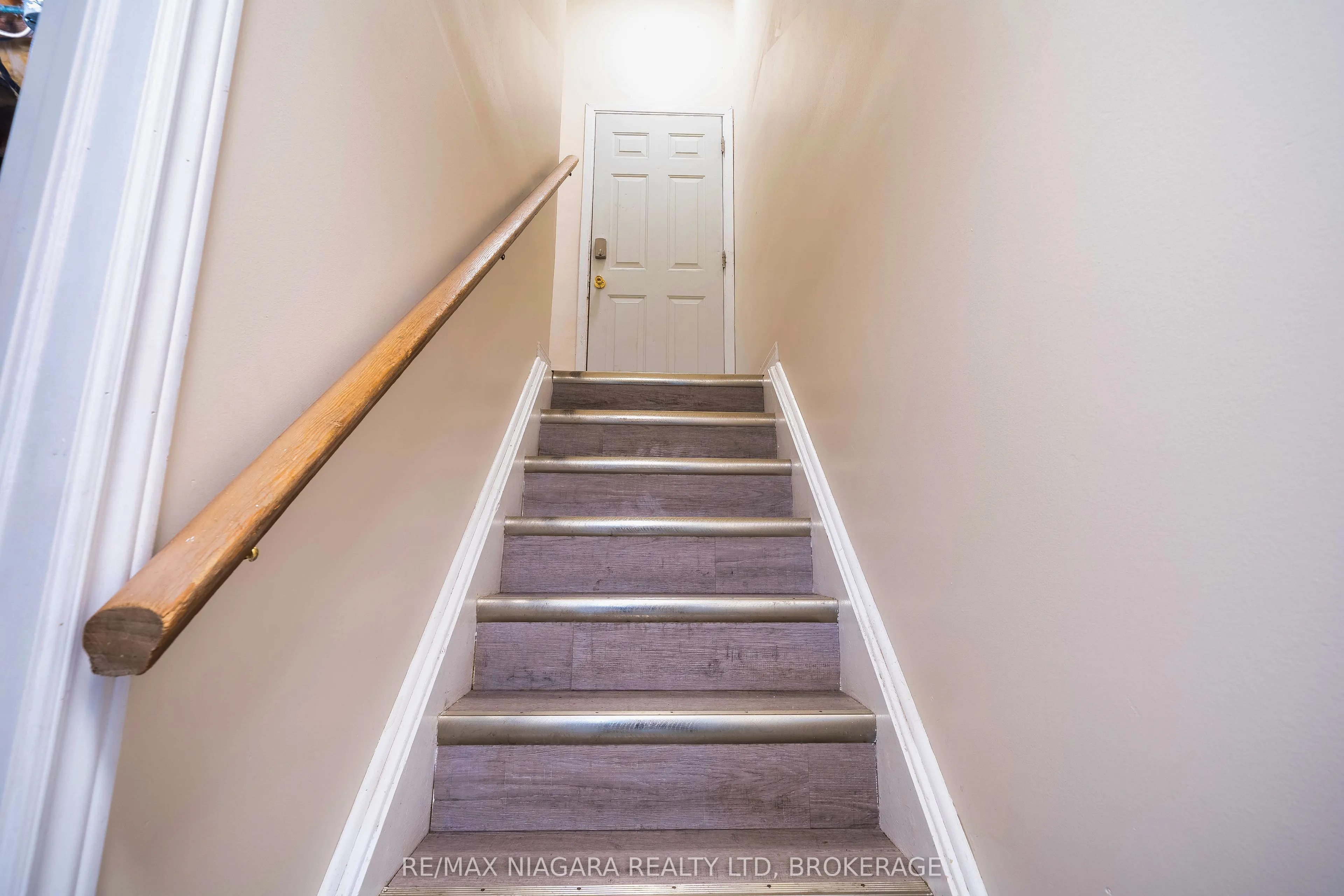 369 GLENRIDGE Avenue