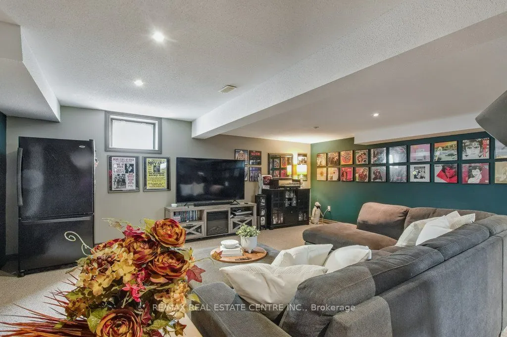 19 Apple Ridge Drive