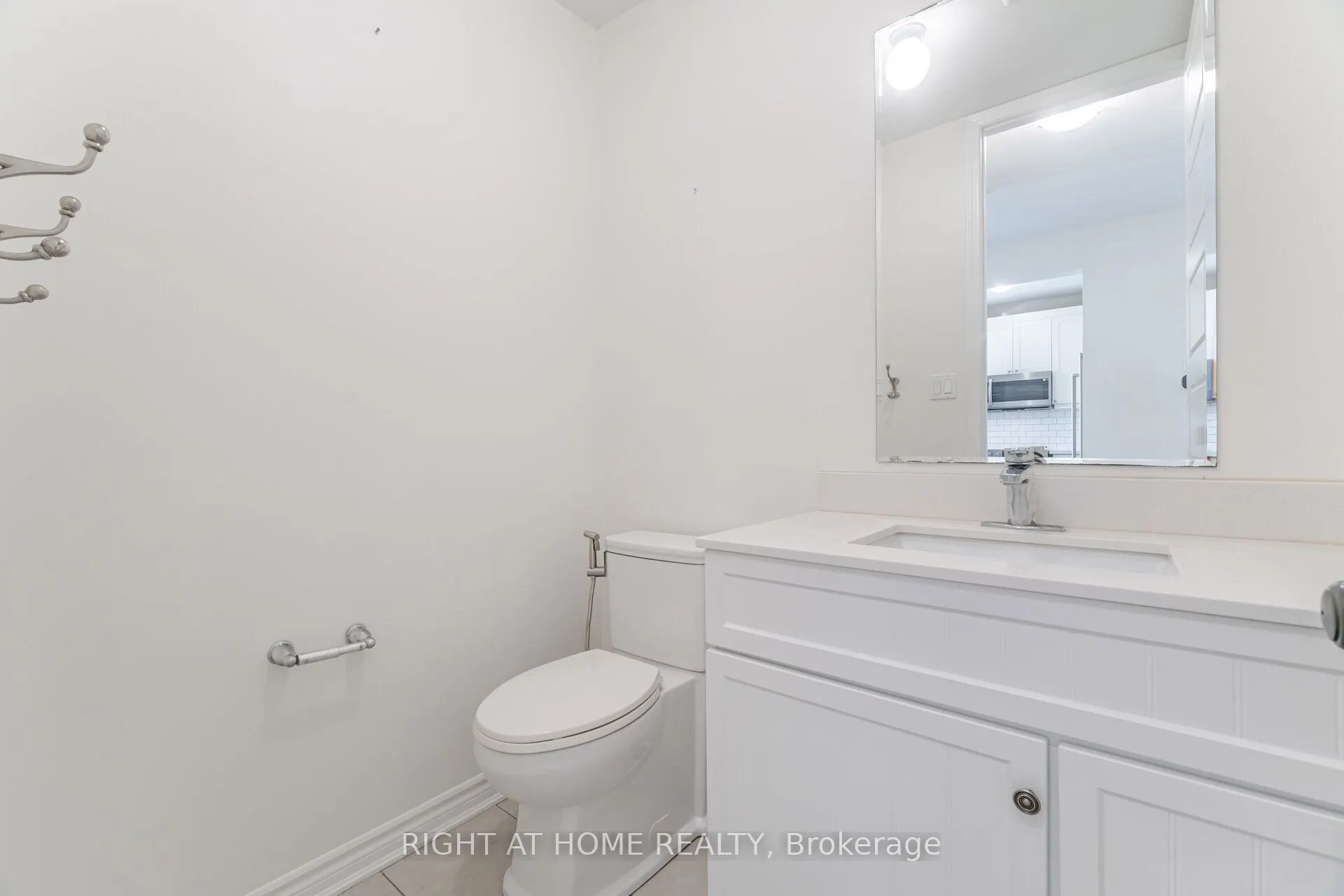 28 Pickett Place