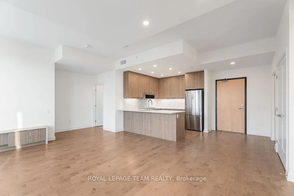 340 Queen Street, #2705