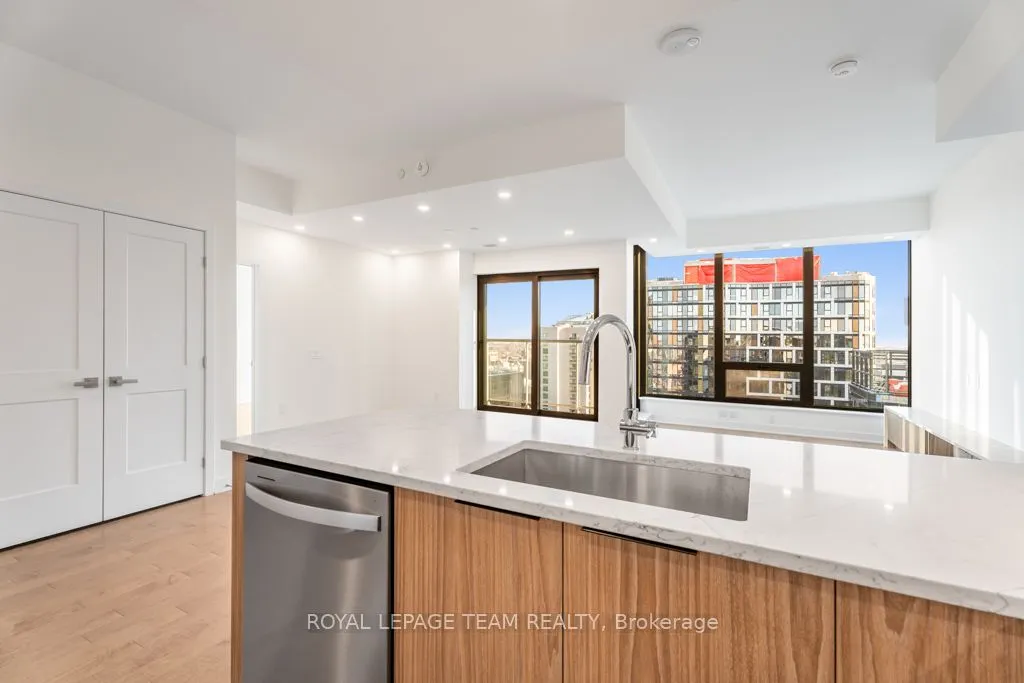 340 Queen Street, #2705