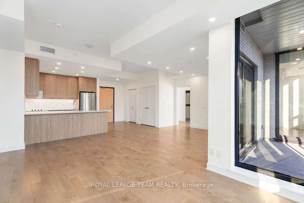 340 Queen Street, #2705