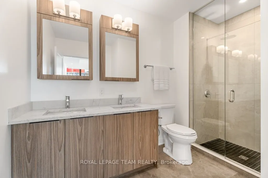 340 Queen Street, #2705