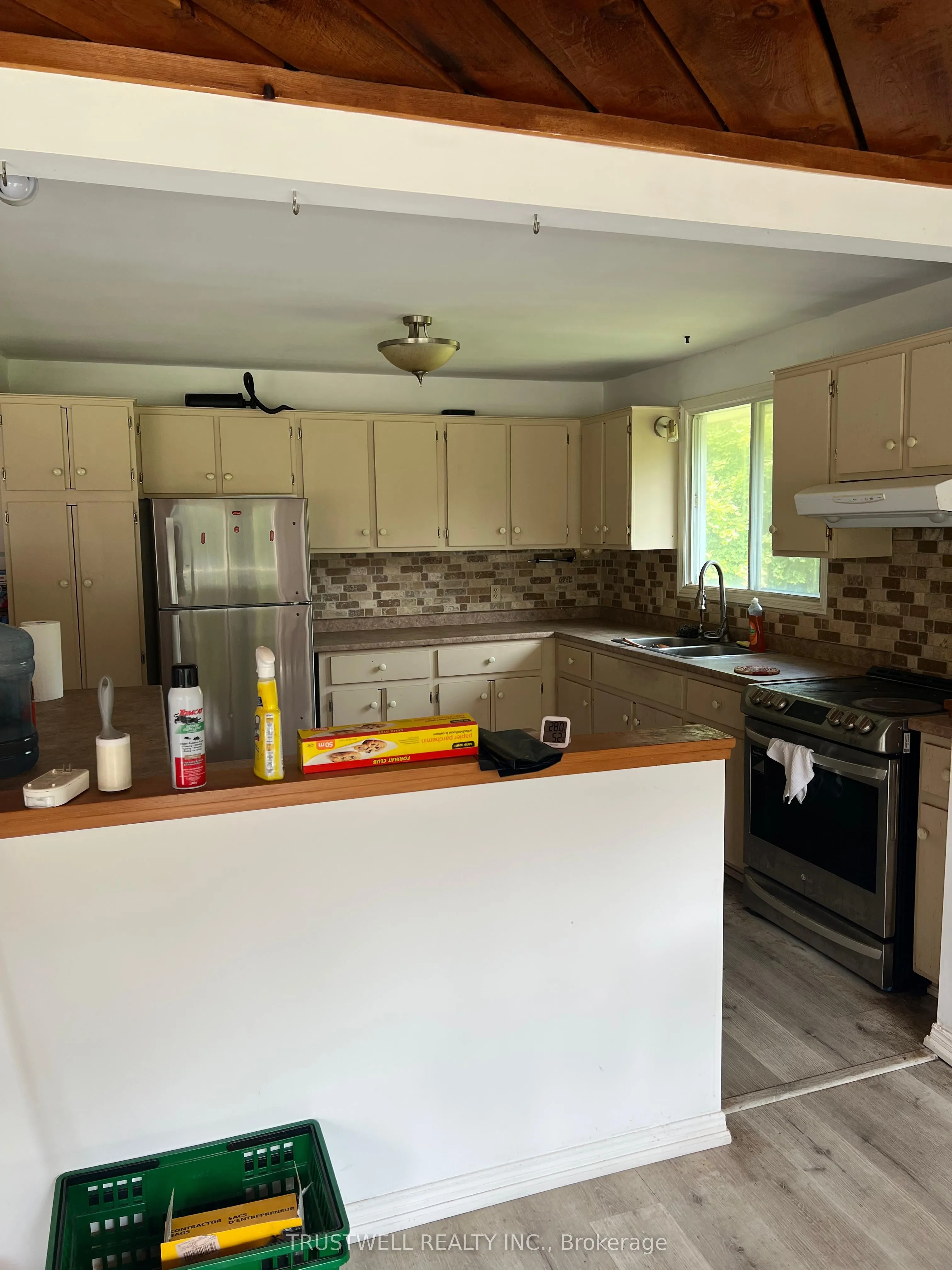 1095 Forestry Farm Road