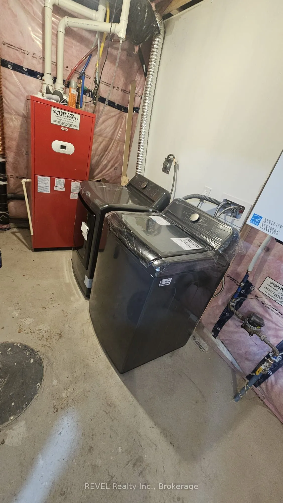 7475 SHERRILEE Crescent, #BASEMENT