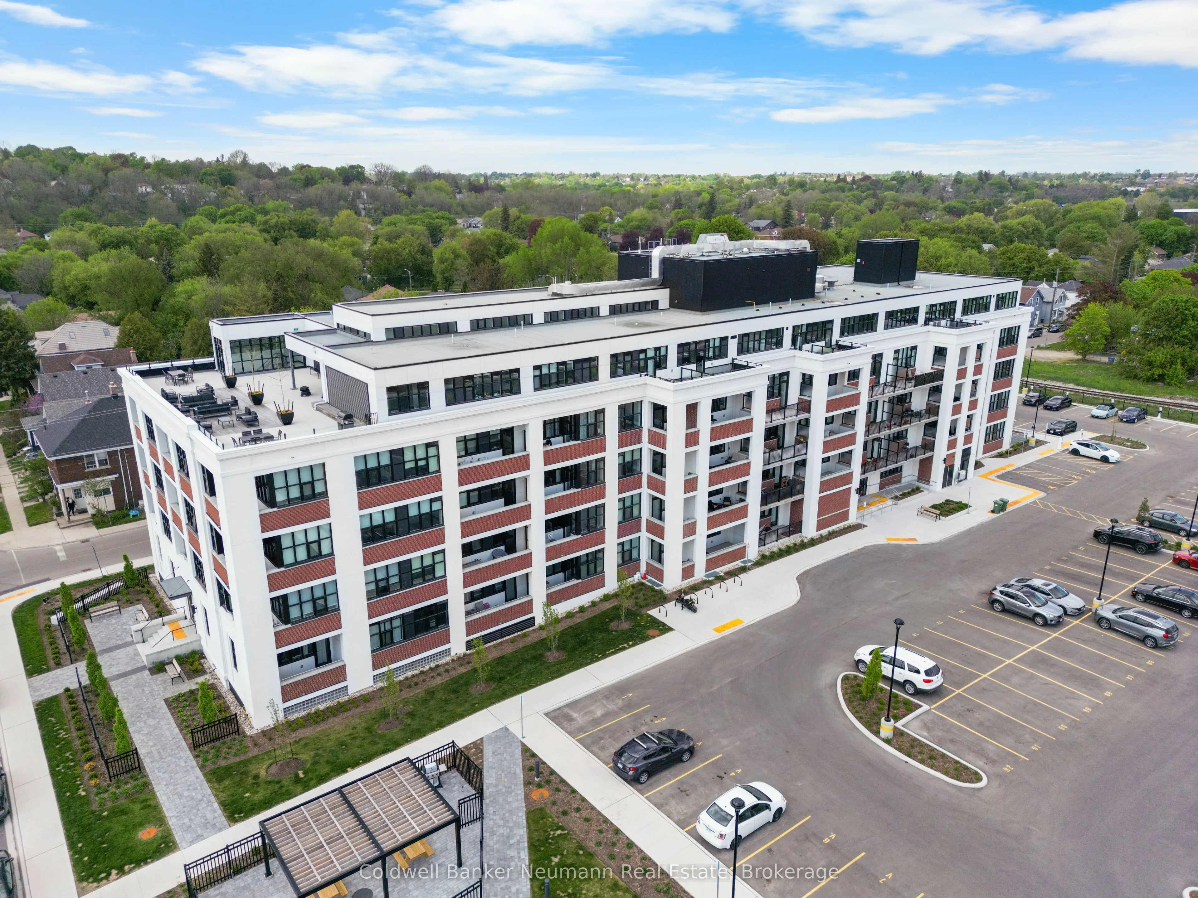 120 Huron Street, #218