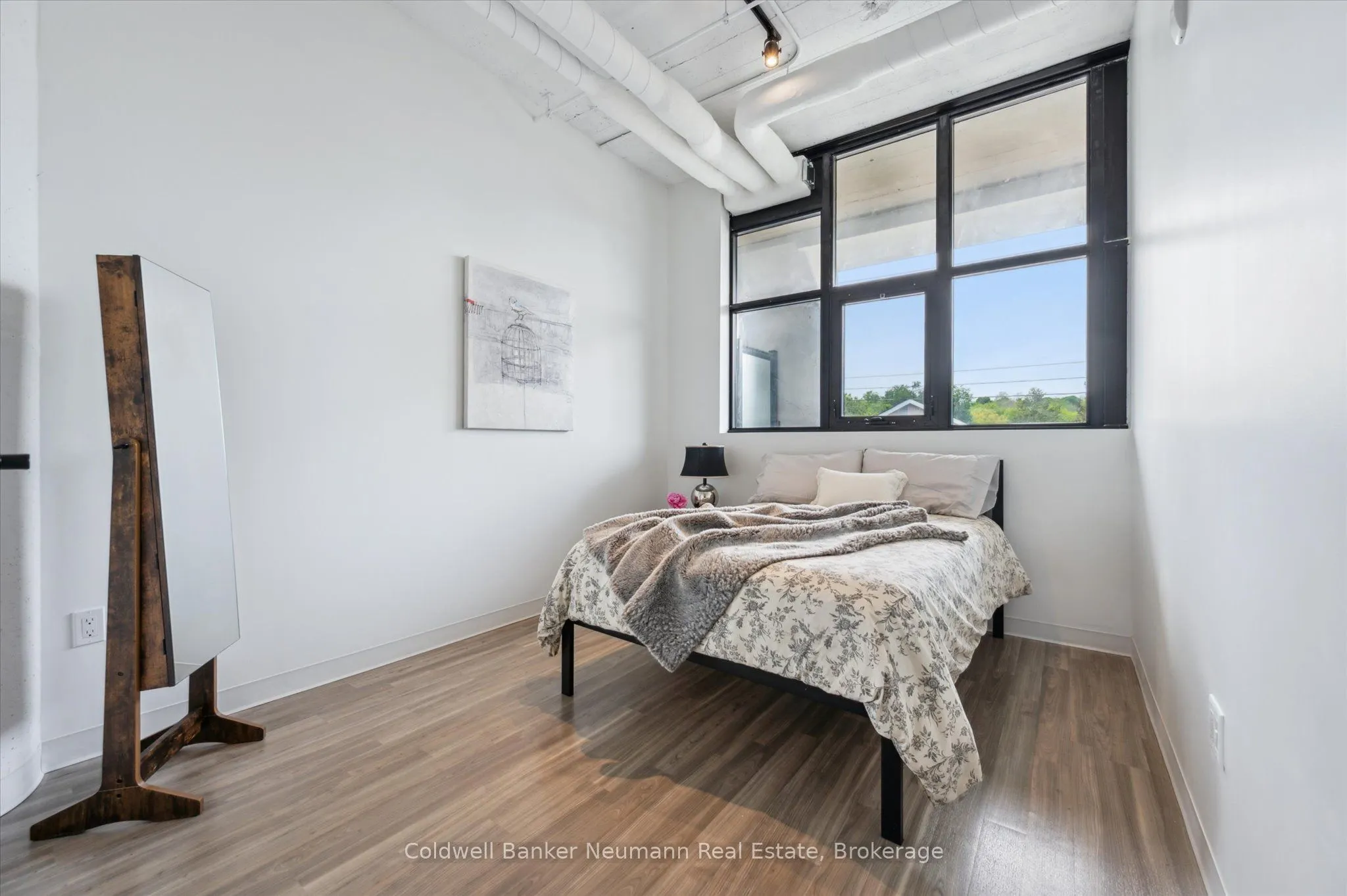 120 Huron Street, #218