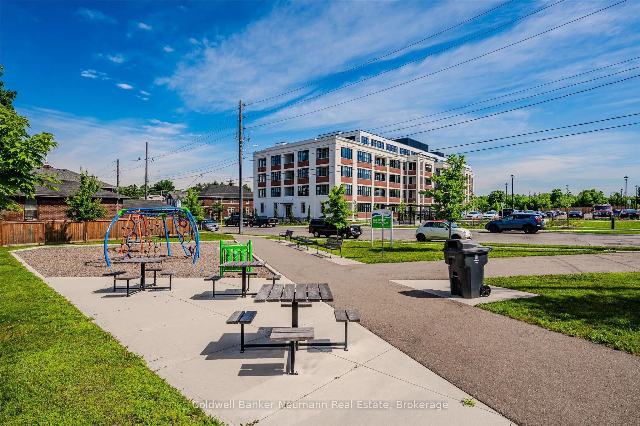 120 Huron Street, #218