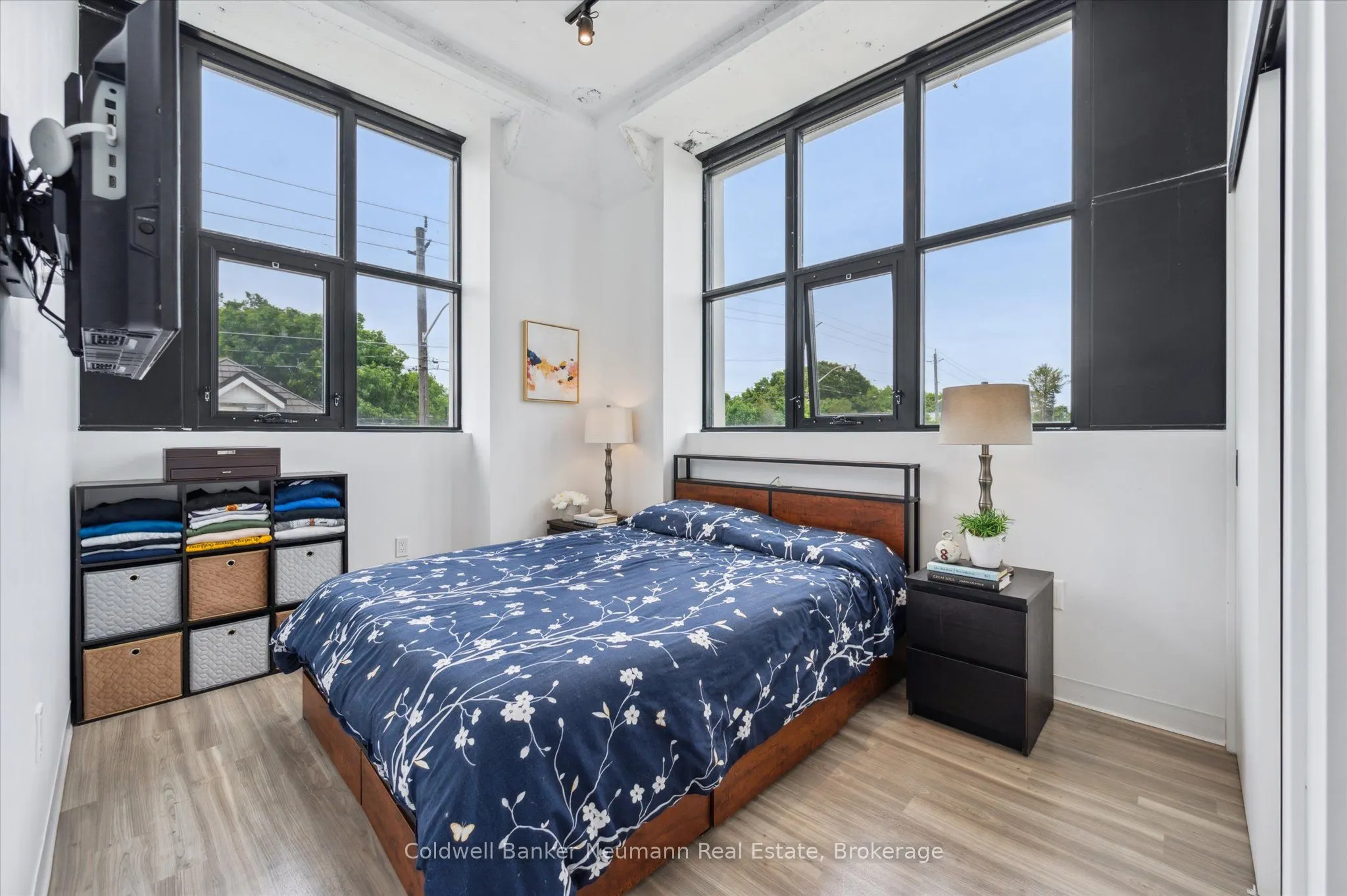 120 Huron Street, #218