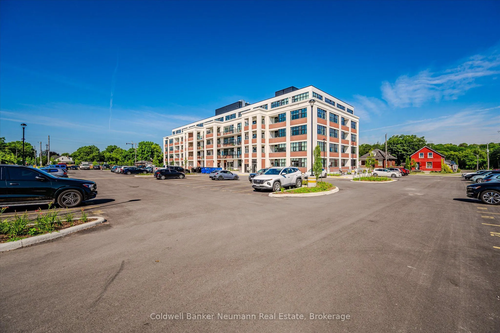 120 Huron Street, #218