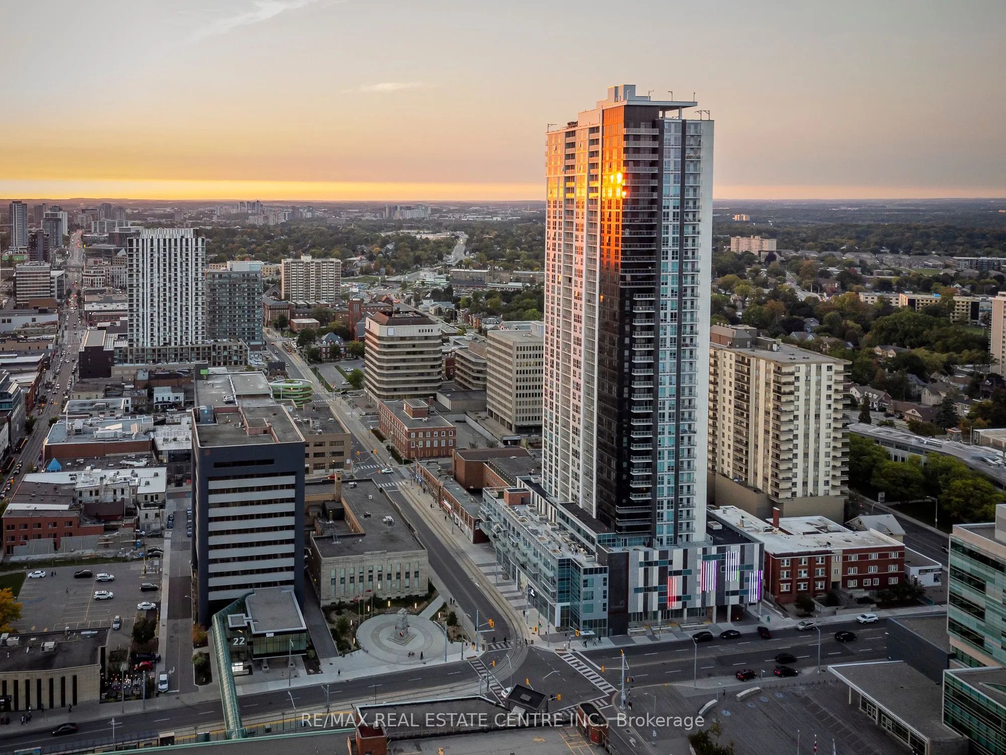 60 Frederick Street, #3613