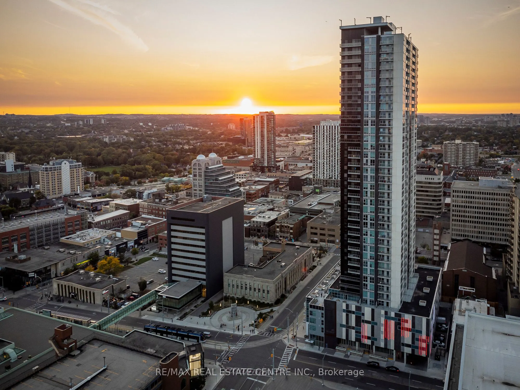 60 Frederick Street, #3613