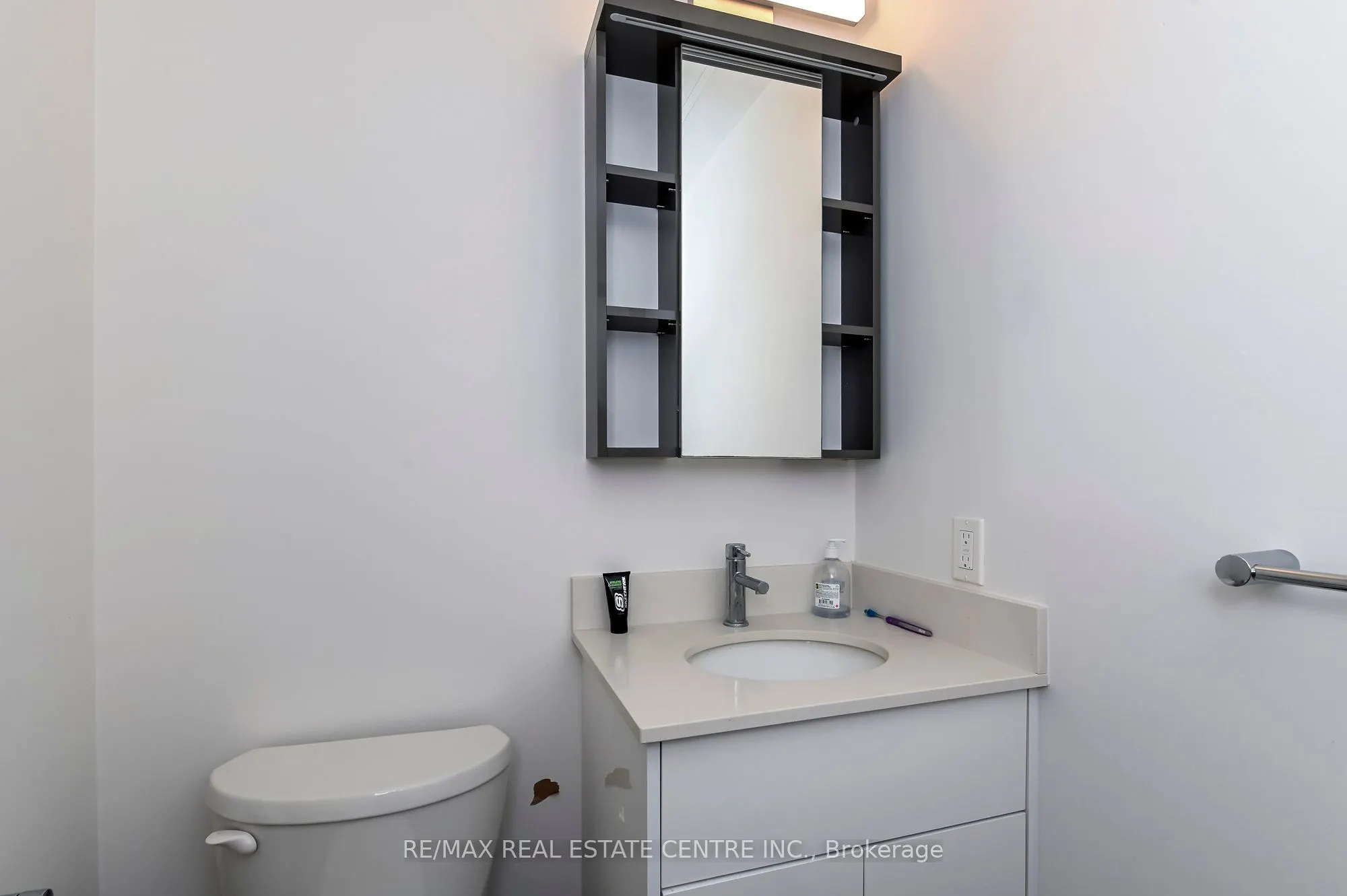 60 Frederick Street, #3613