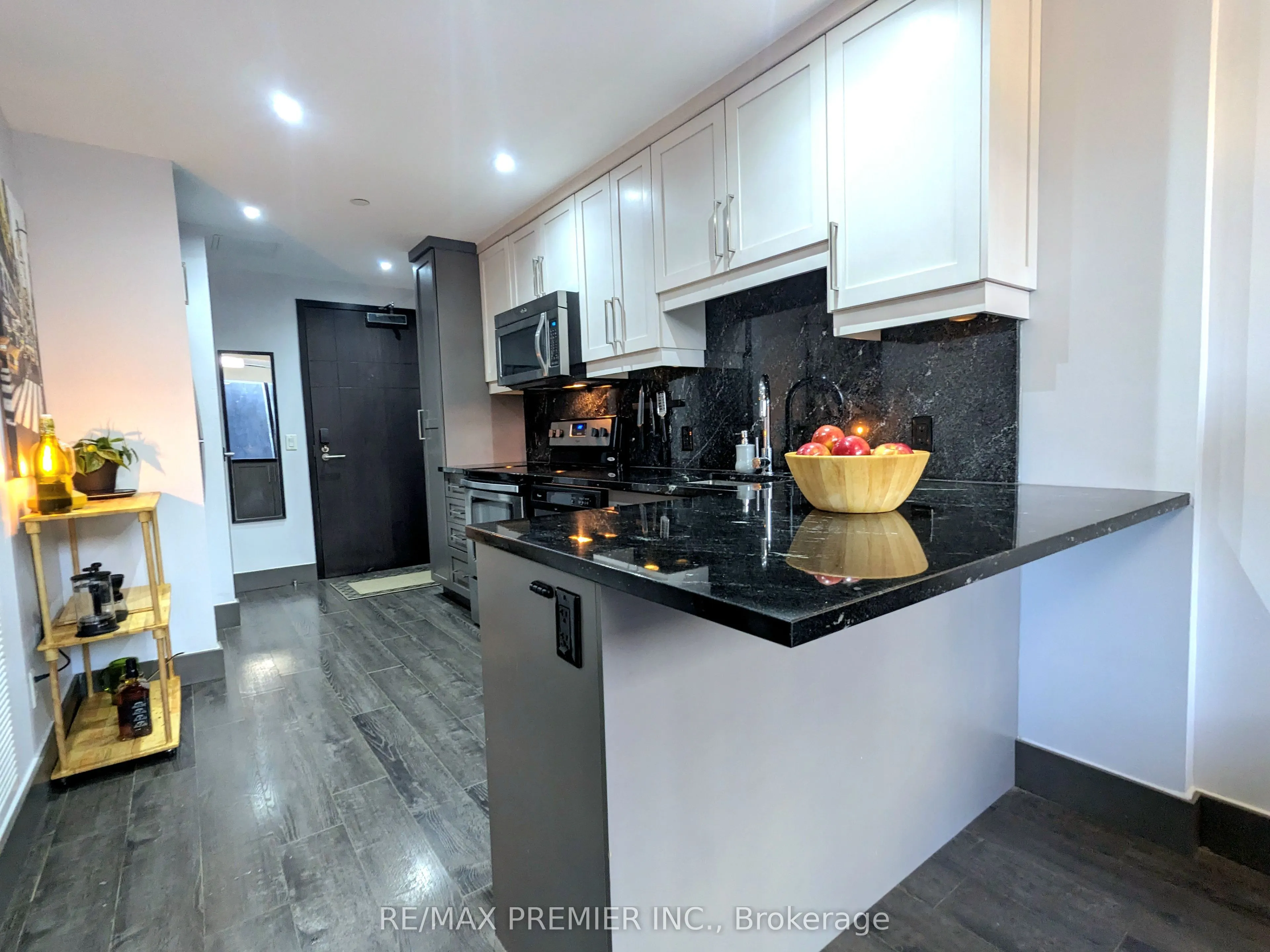 330 Phillip Street, #S803