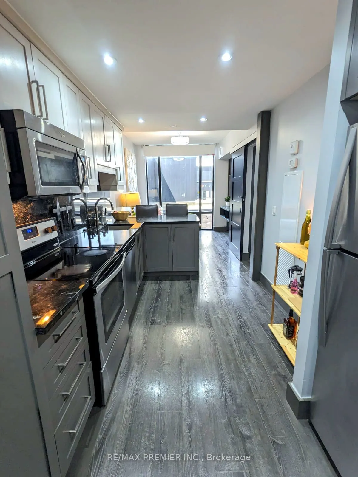 330 Phillip Street, #S803