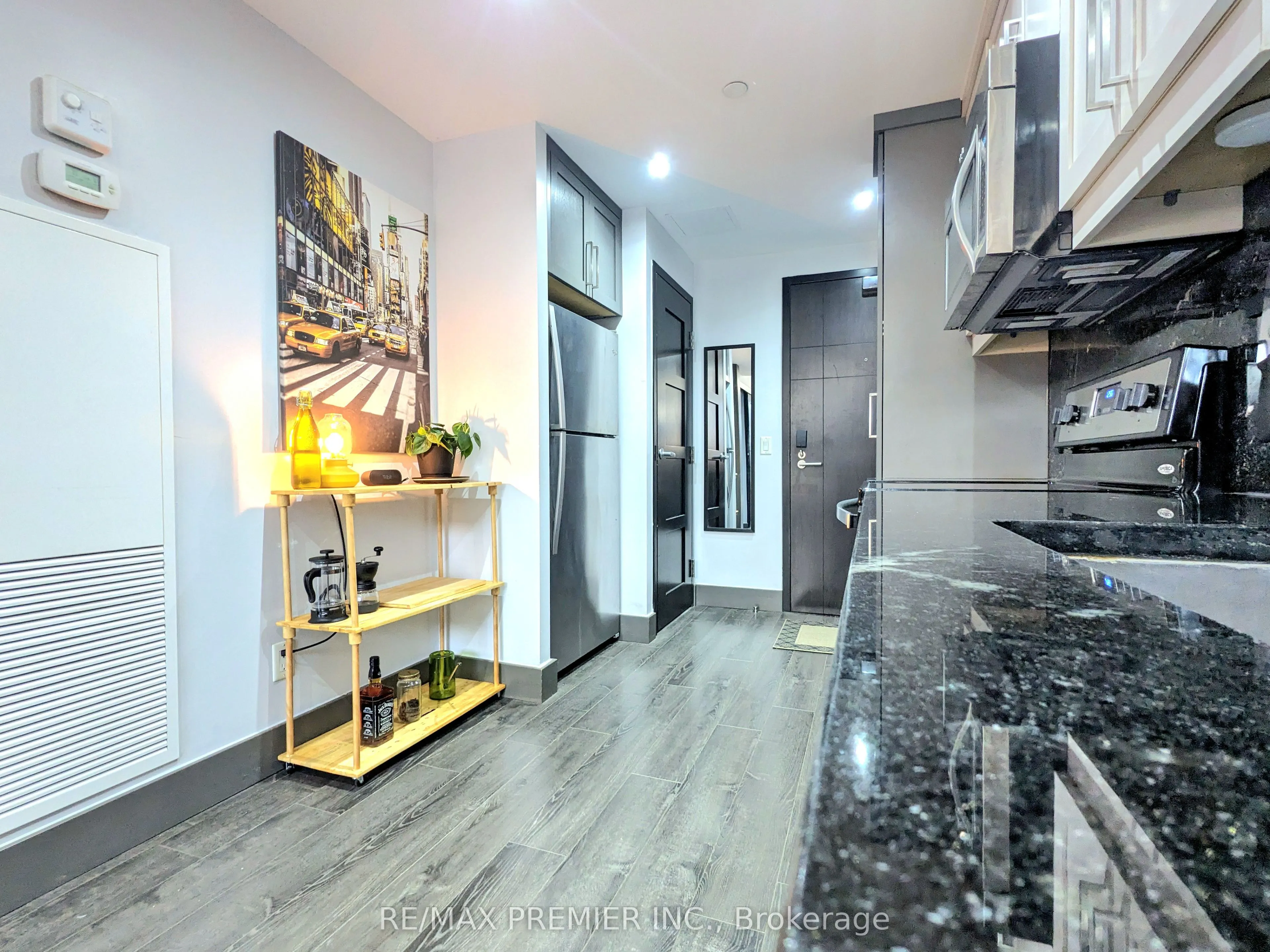 330 Phillip Street, #S803