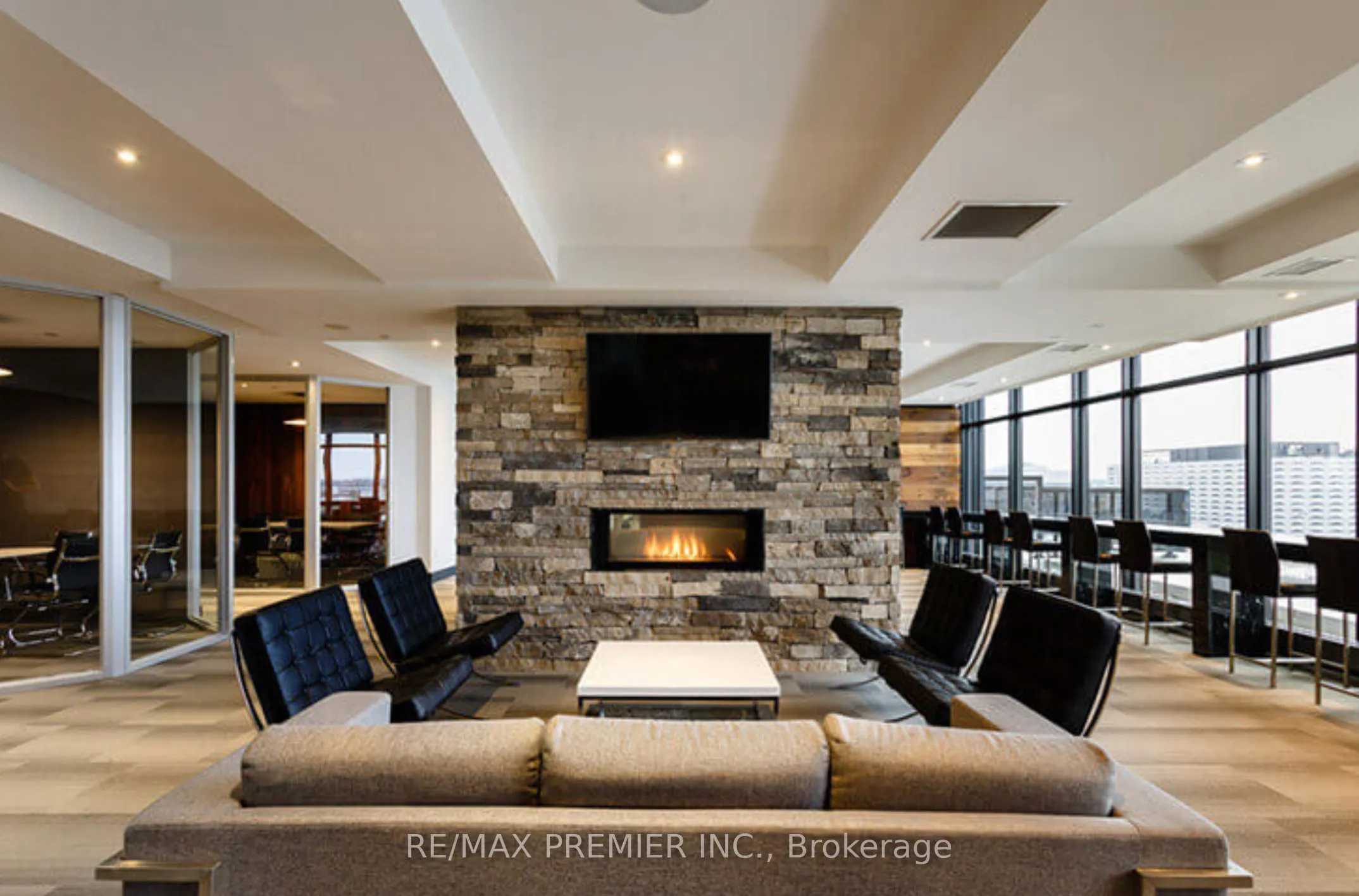 330 Phillip Street, #S803