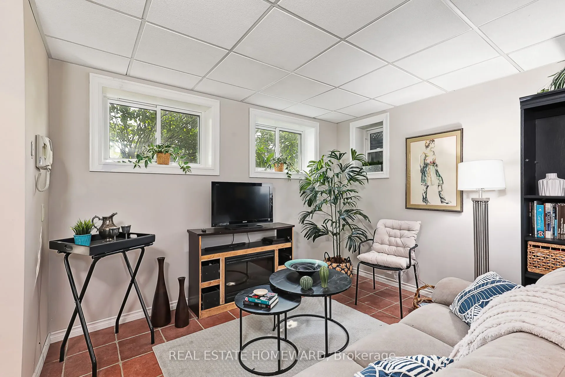 137295 12 GREY Road