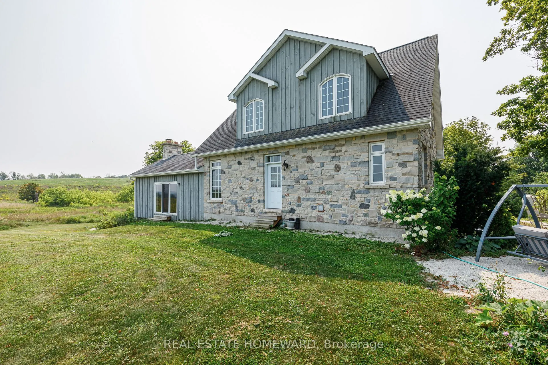 137295 12 GREY Road