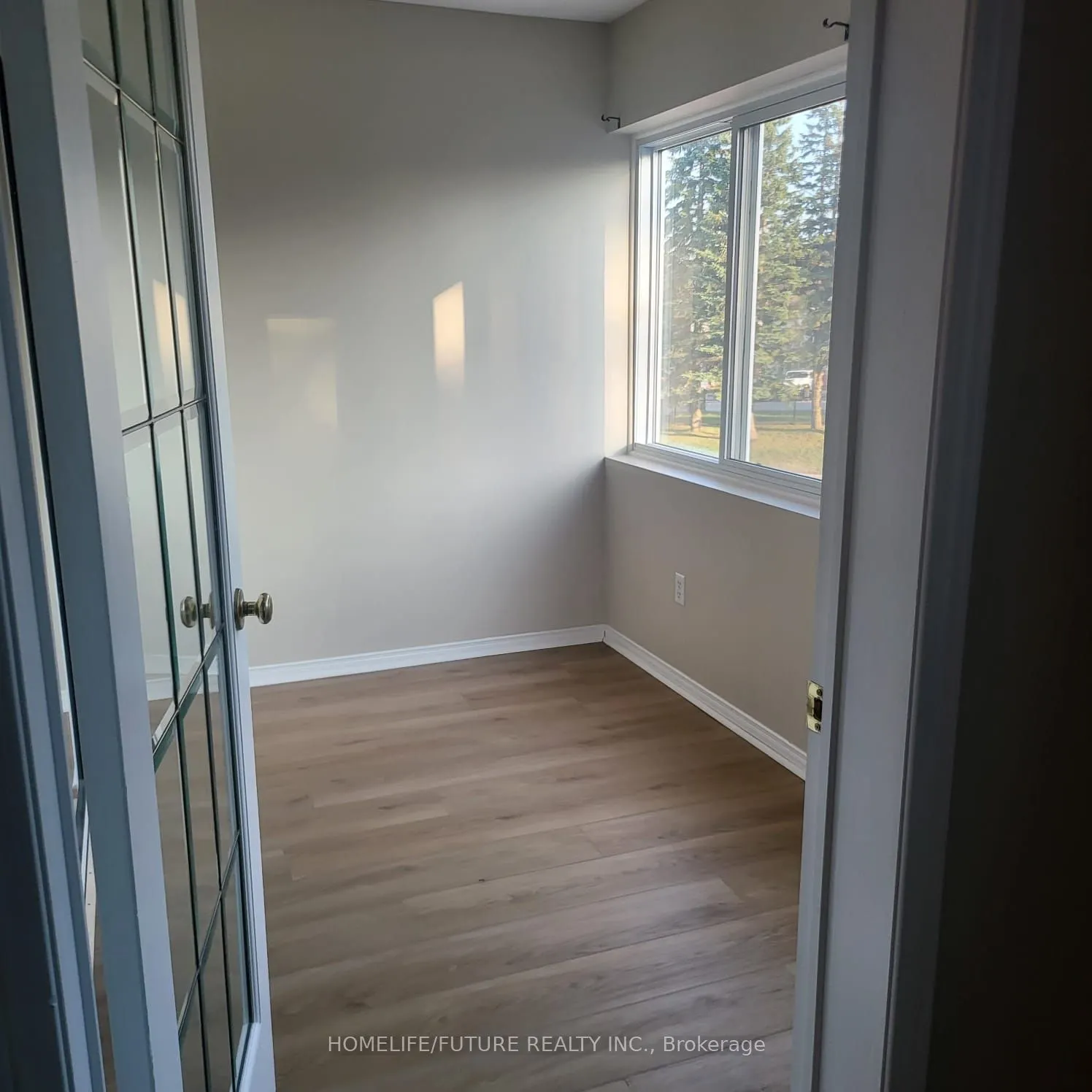 250 Robert Street, #208