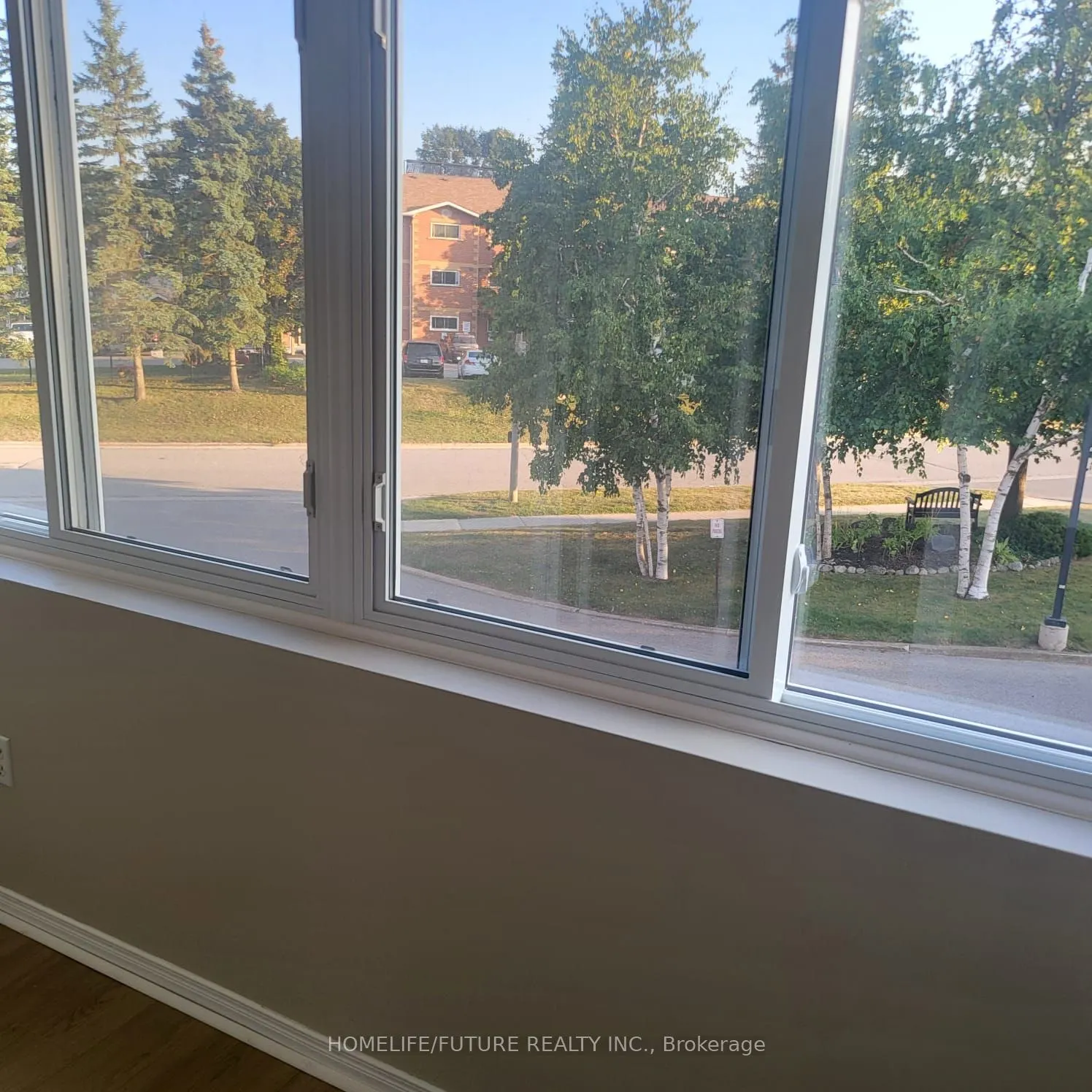 250 Robert Street, #208