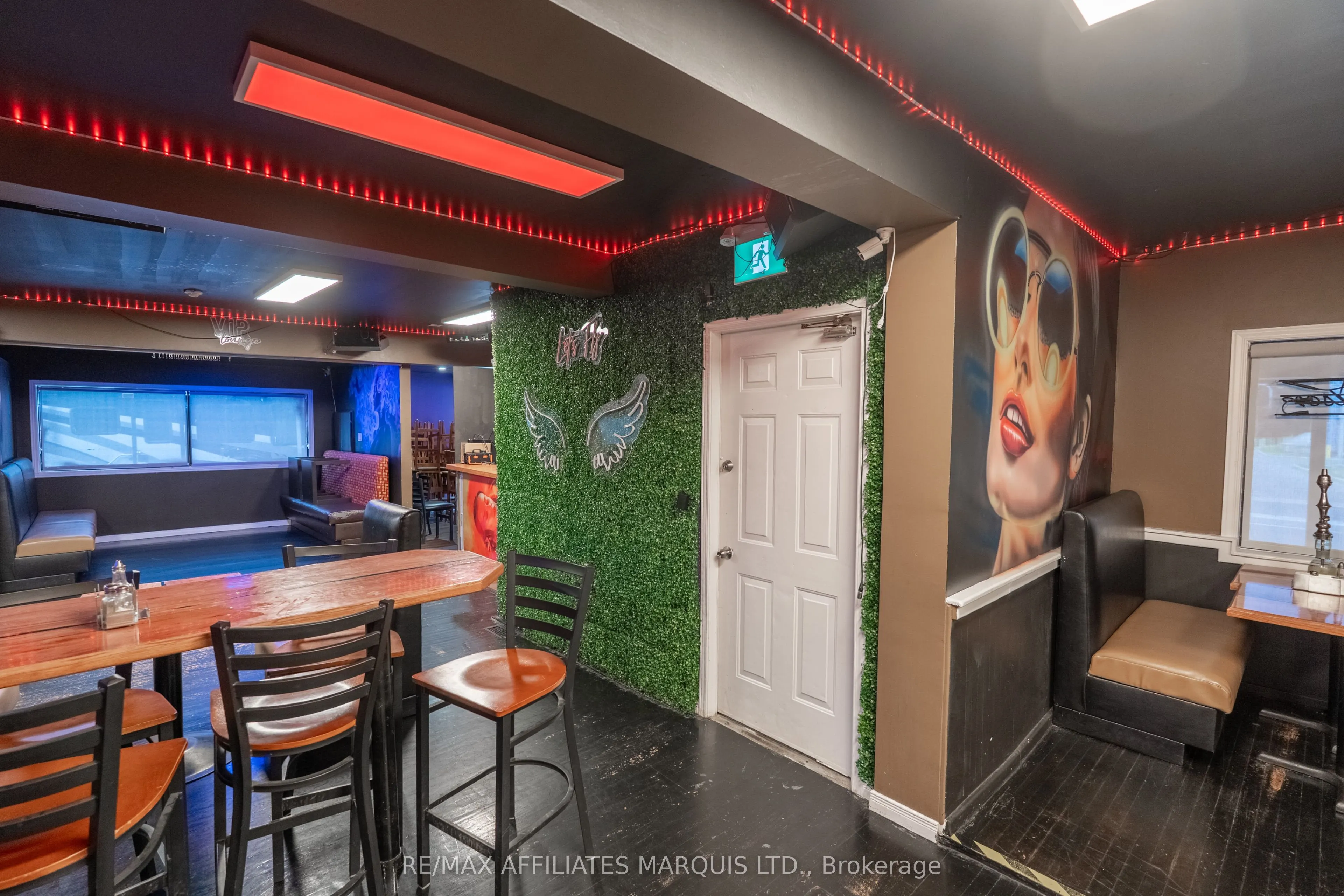 830 Second Street W