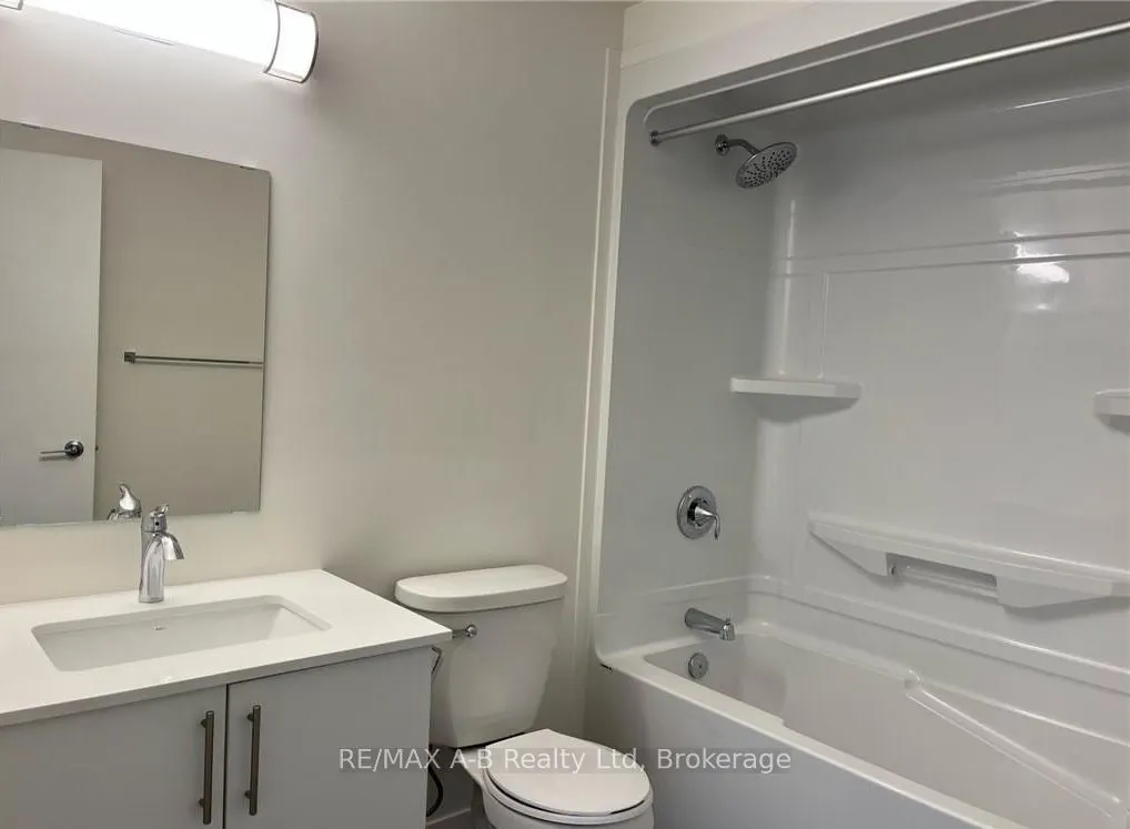 128 King Street N, #1411