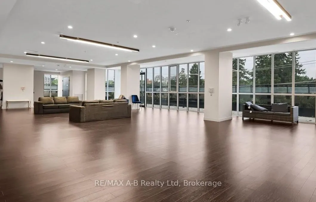 128 King Street N, #1411