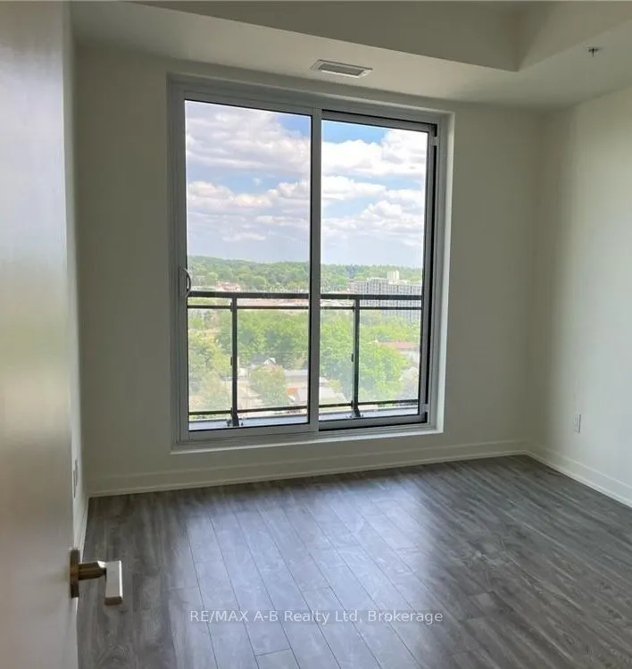 128 King Street N, #1411