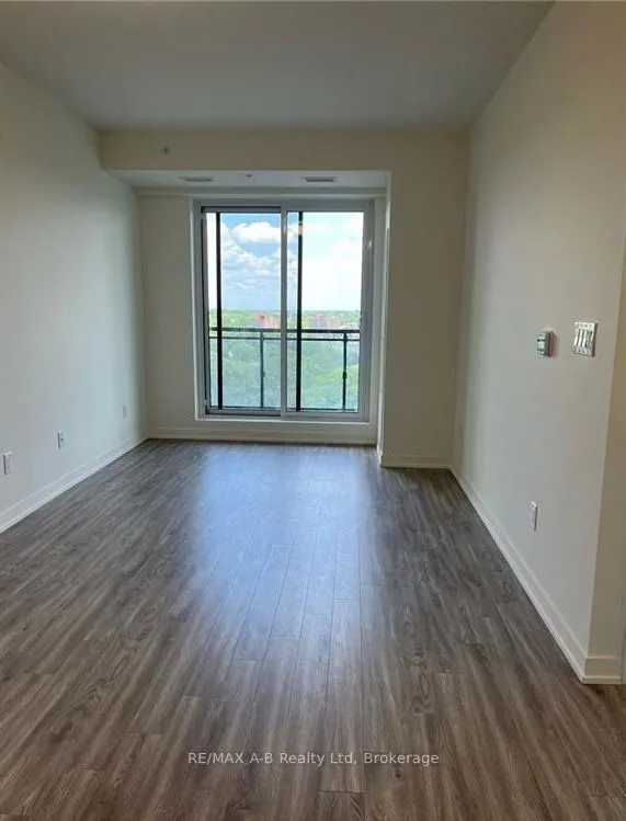128 King Street N, #1411