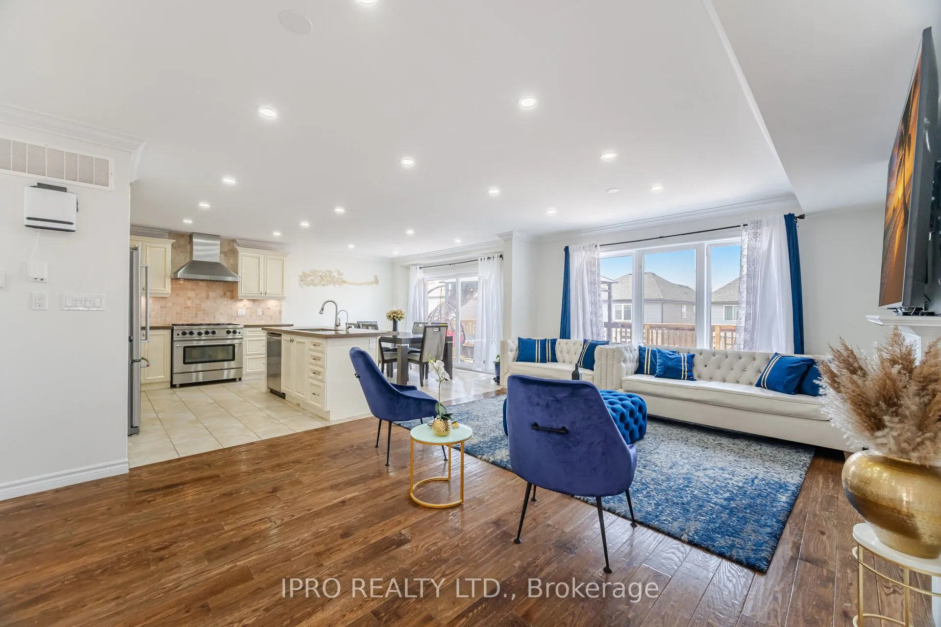 132 Coker Crescent