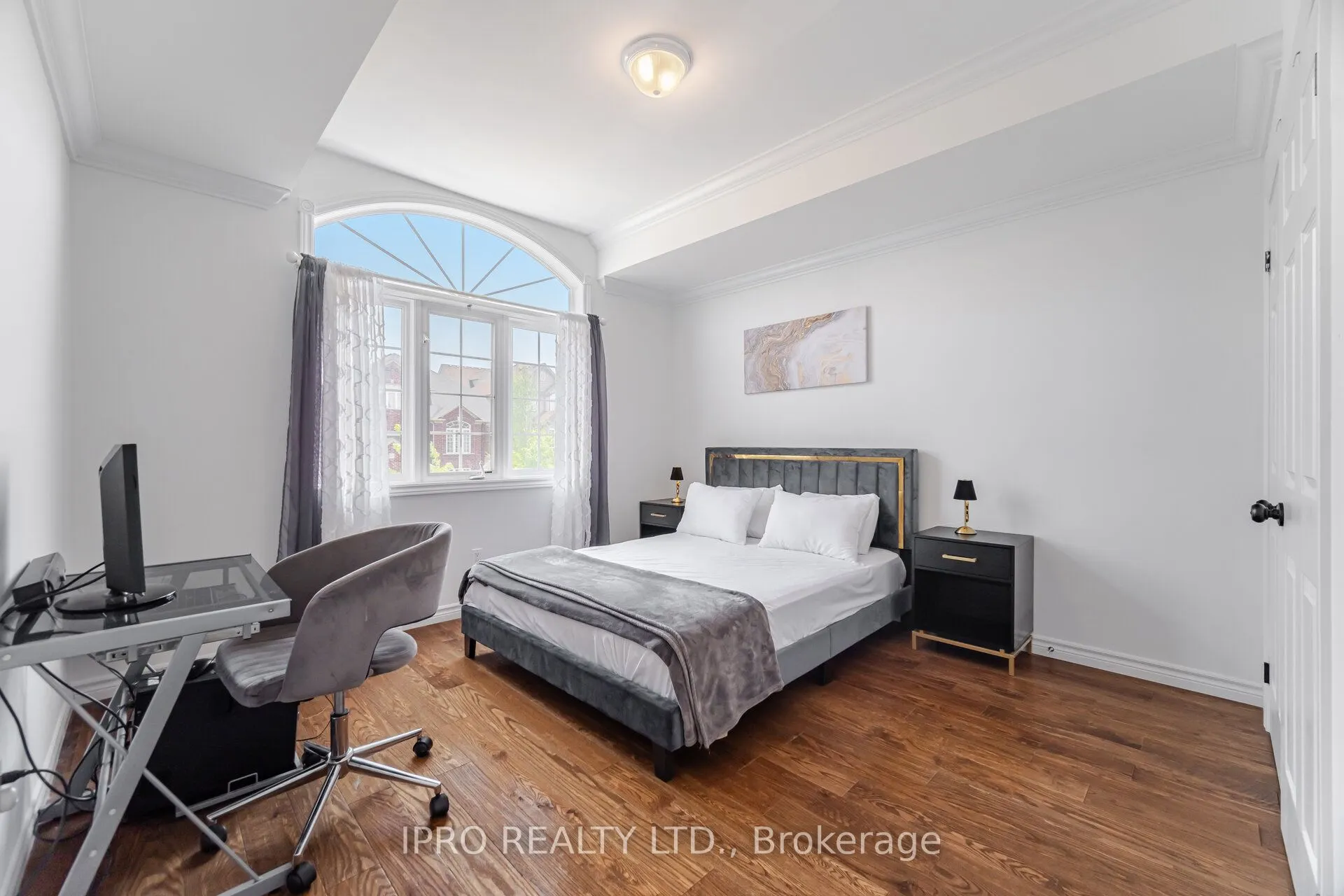 132 Coker Crescent