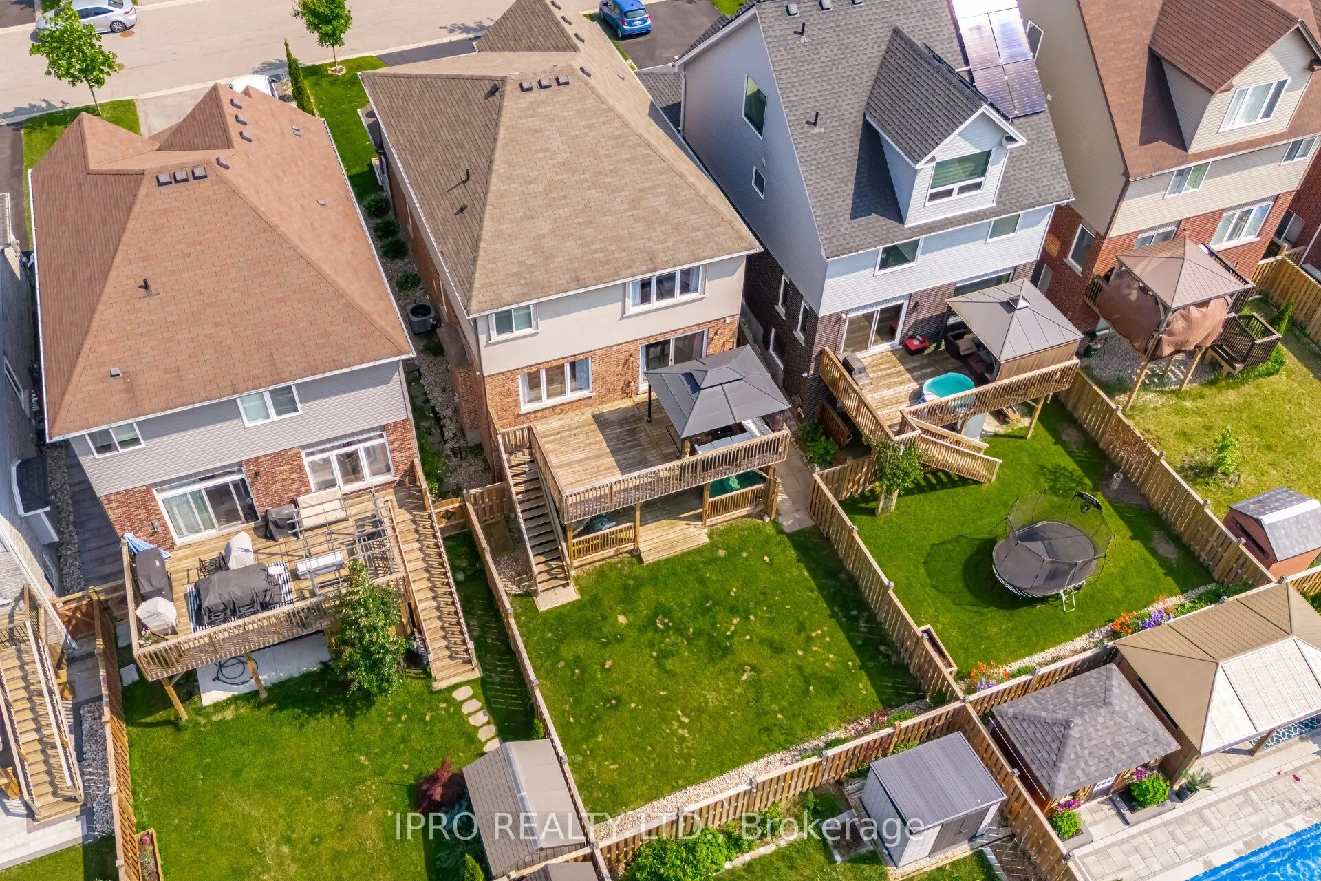 132 Coker Crescent