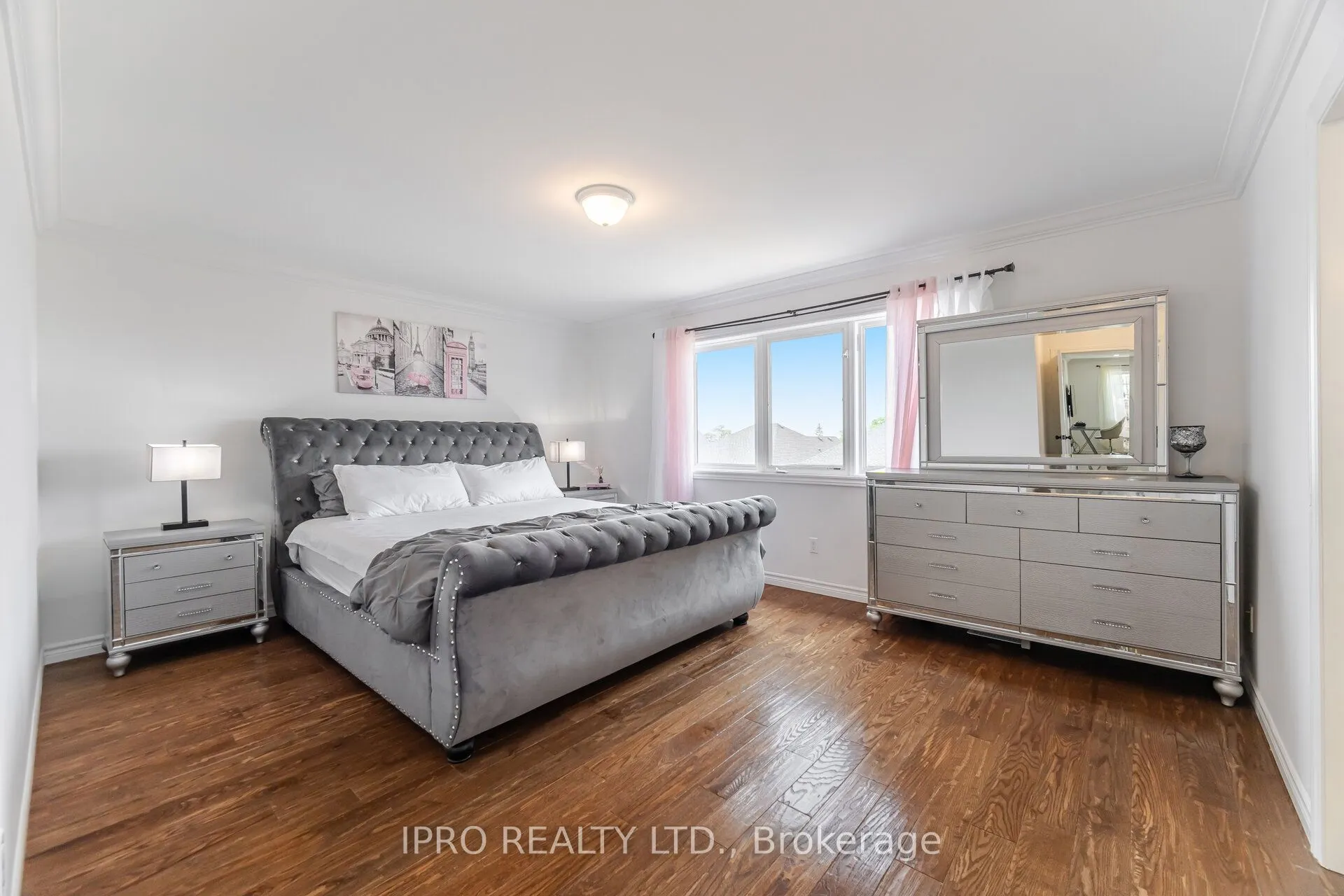 132 Coker Crescent