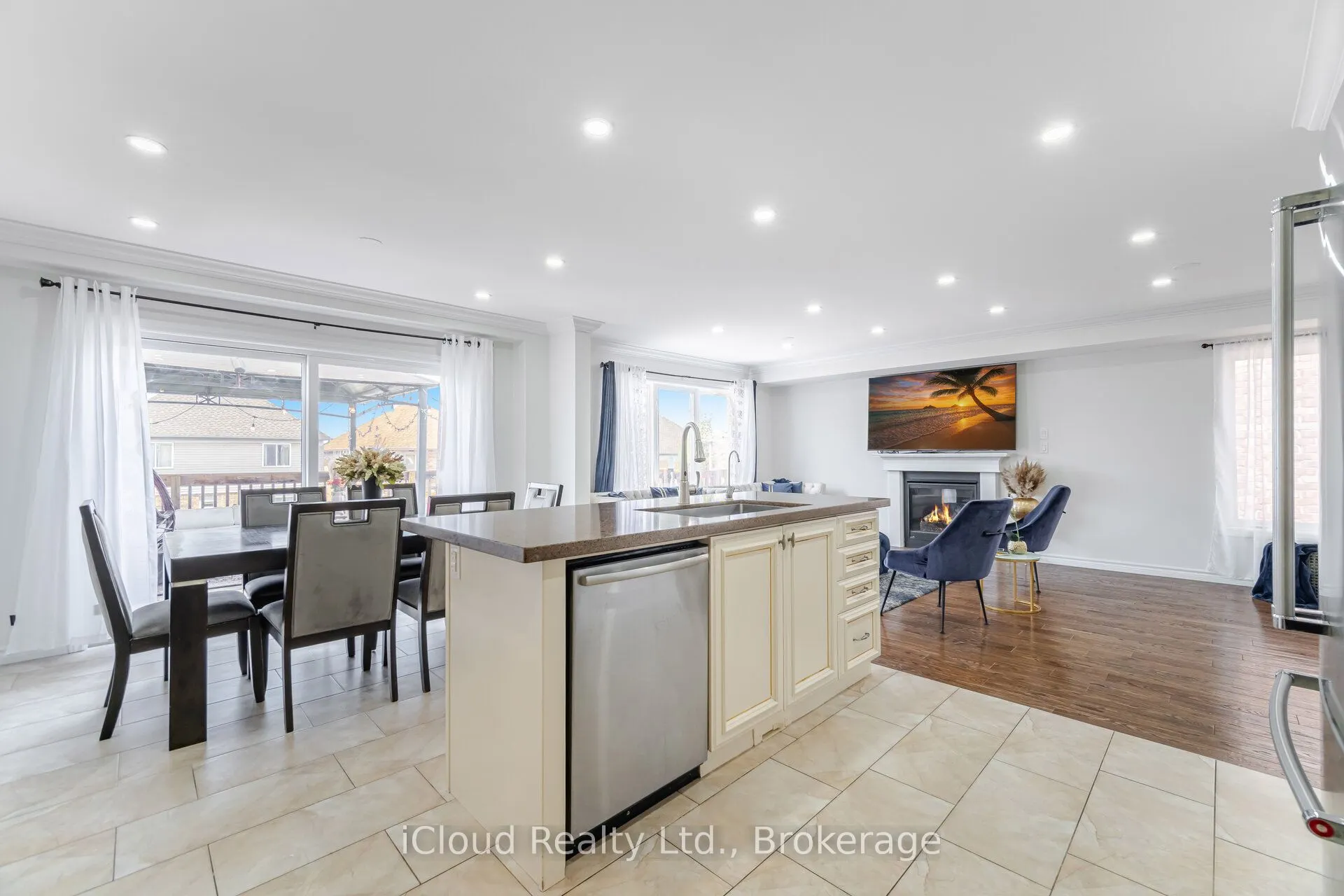132 Coker Crescent
