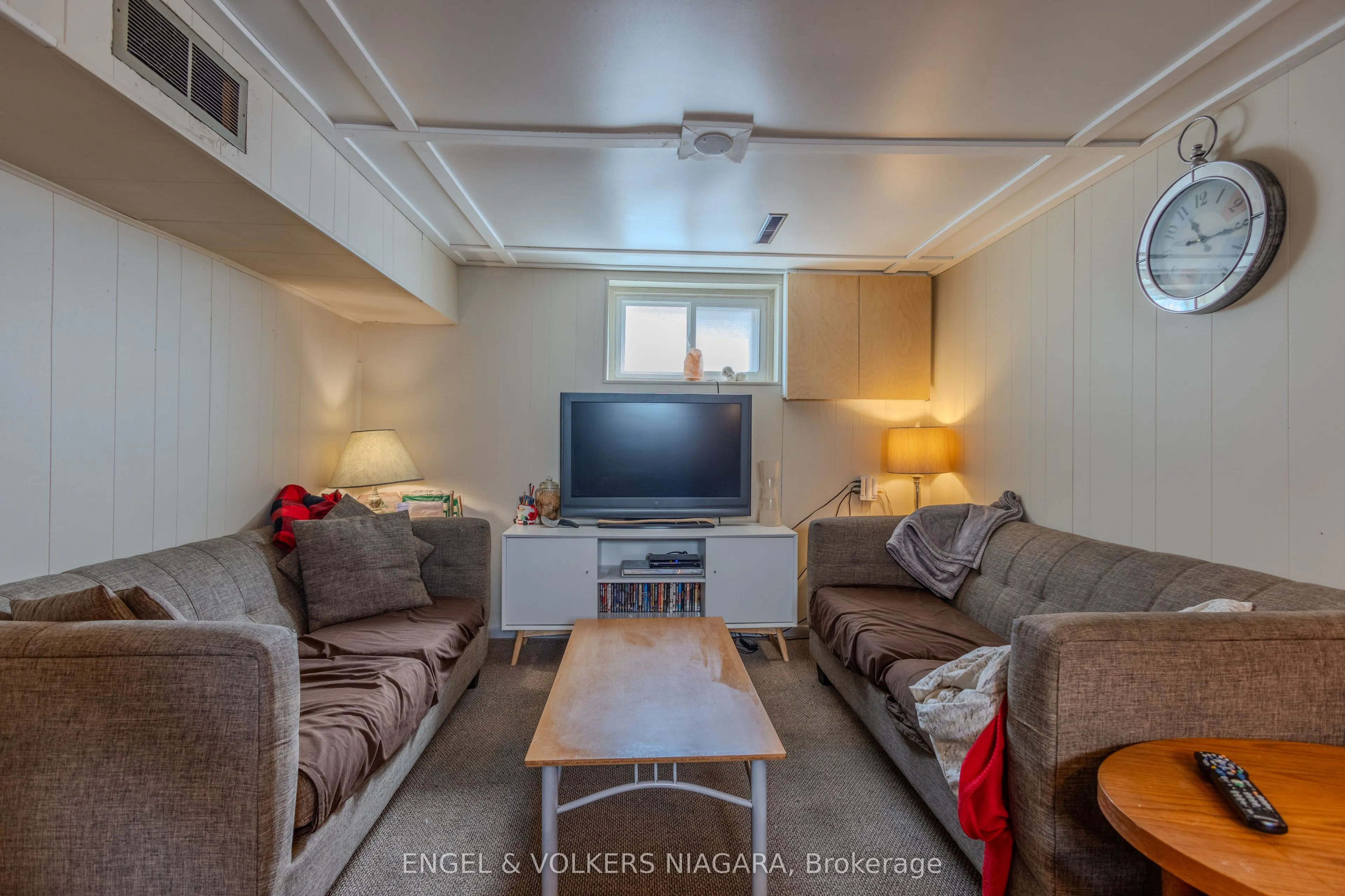 61 Hamilton Street E