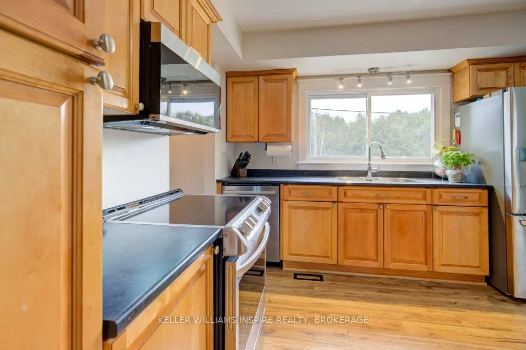 87 Jeffrey Drive