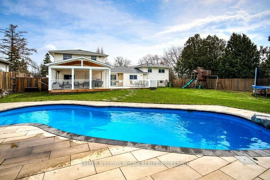 87 Jeffrey Drive