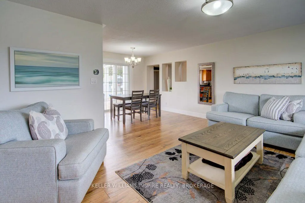 87 Jeffrey Drive