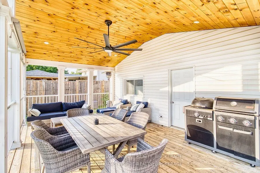 87 Jeffrey Drive