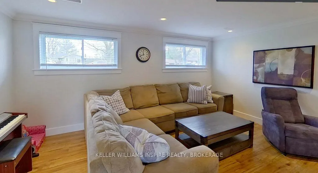 87 Jeffrey Drive