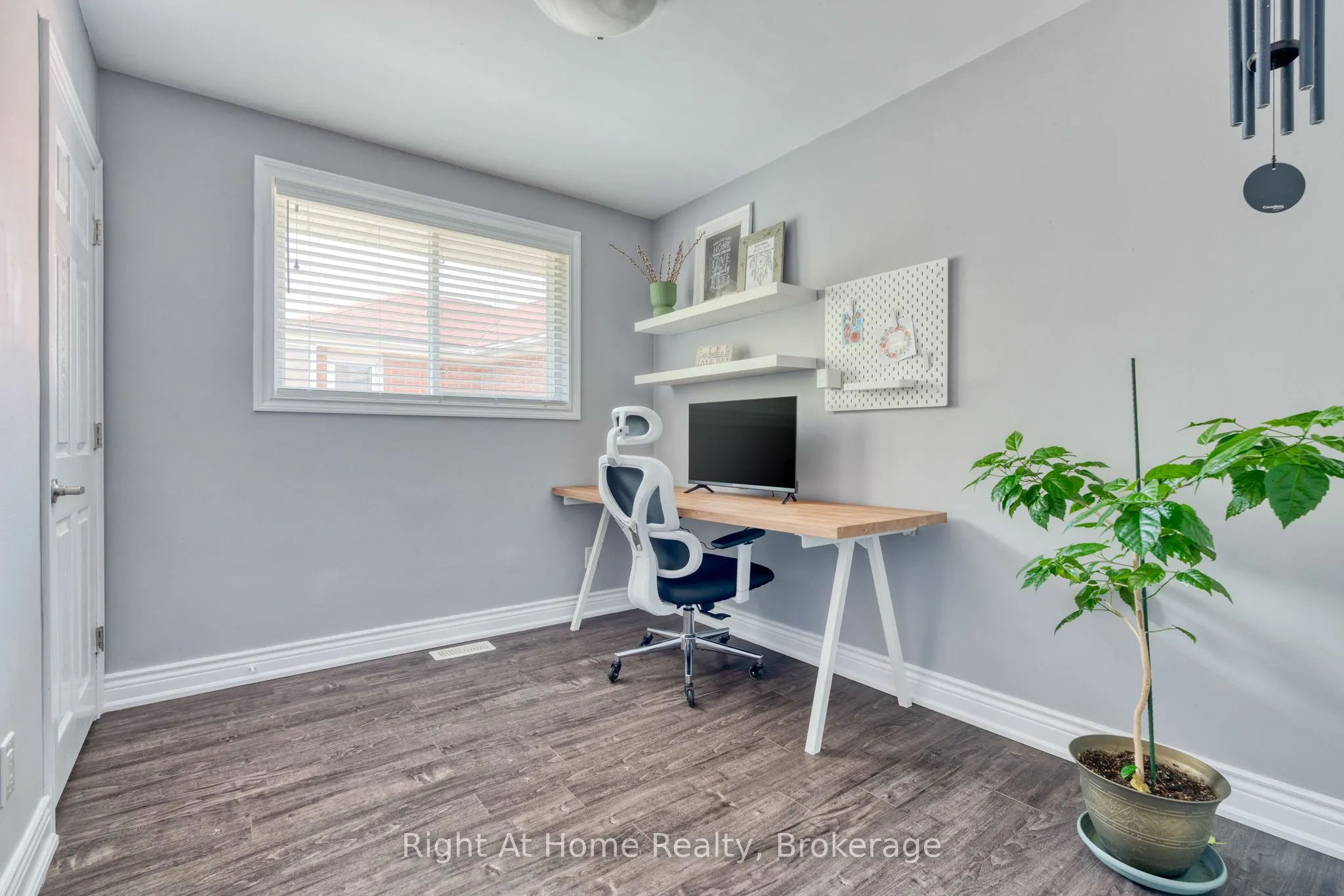 289 1/2 Pelham Road