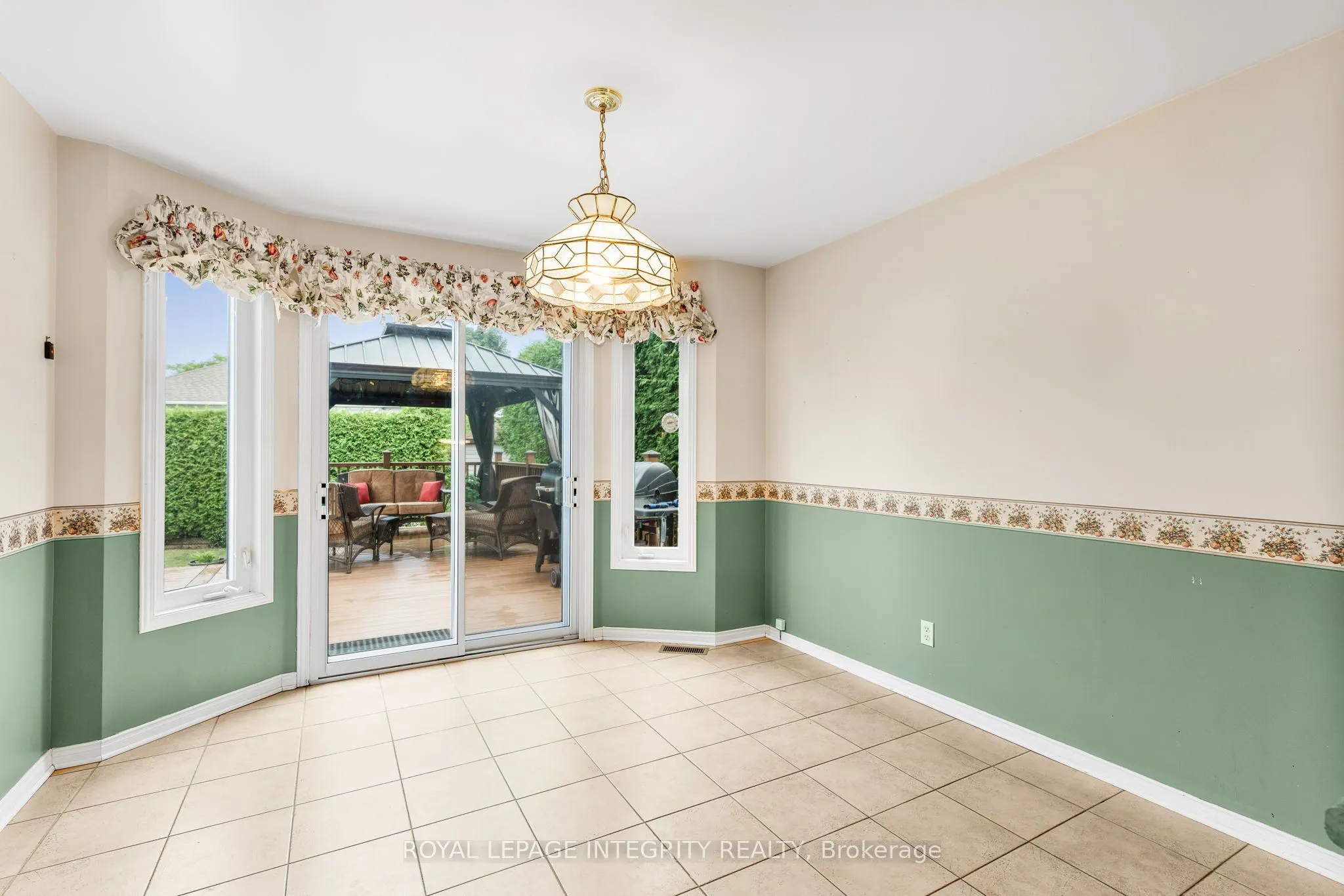 1659 Toulouse Crescent
