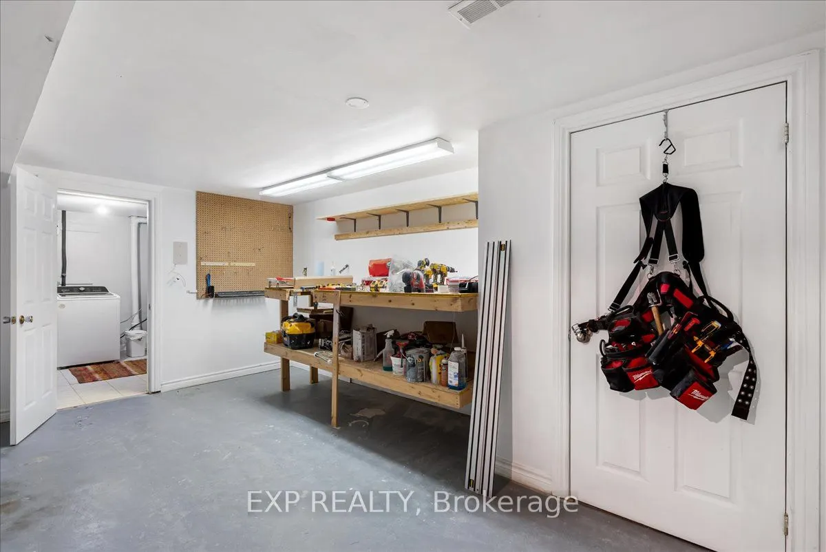 958 Golfview Road