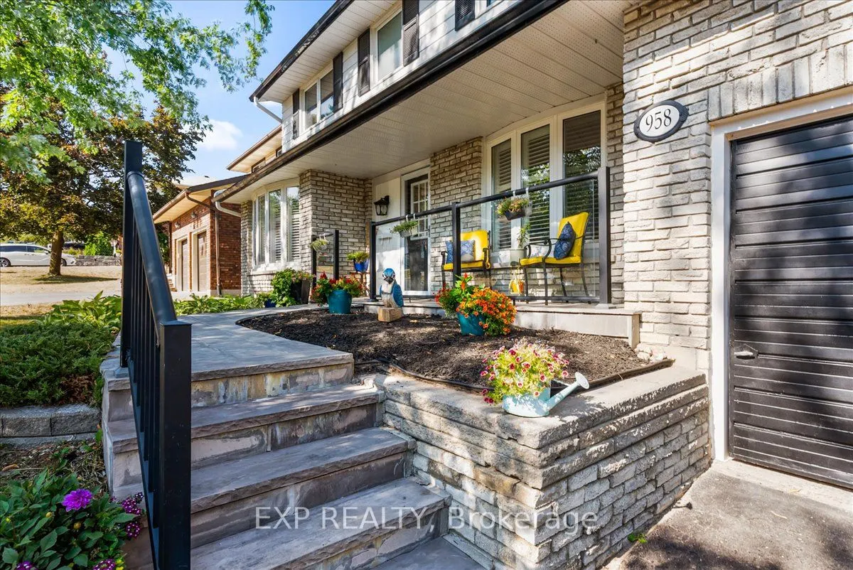 958 Golfview Road