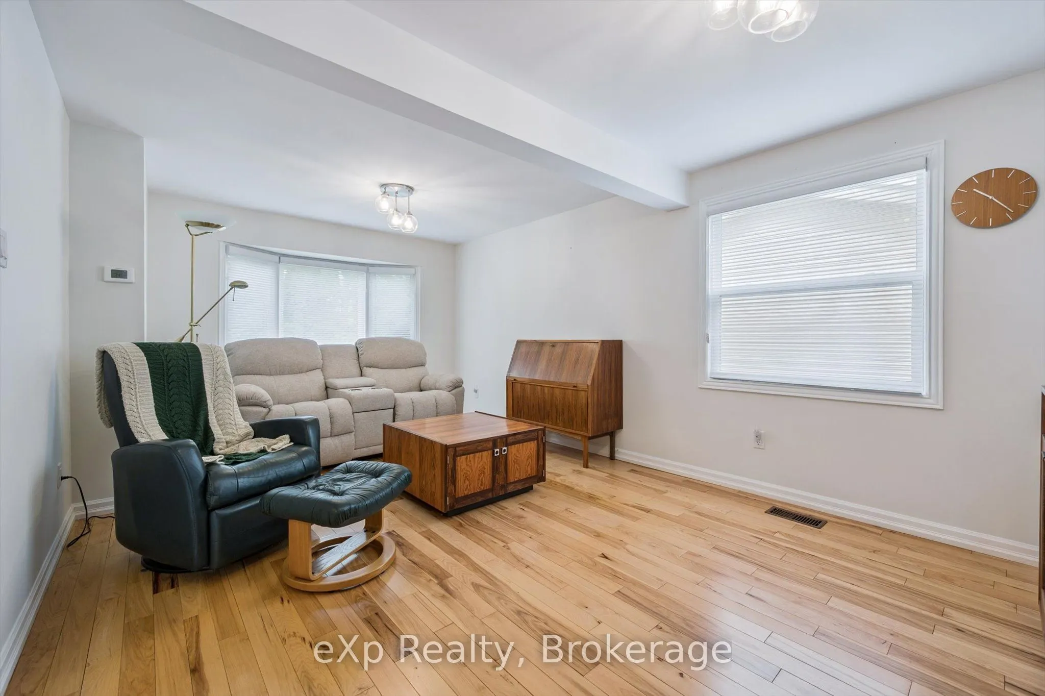 8 Aspen Valley Crescent